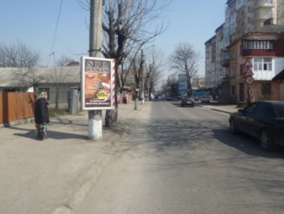 Фото рекламной плоскости по адресу вул. Вовчинецька №10 ст Б