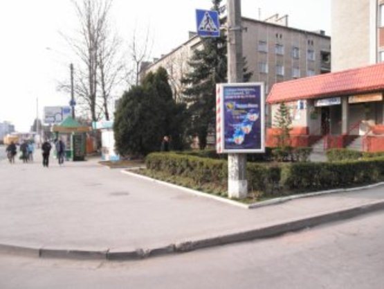 Фото рекламной плоскости по адресу вул. Коновальця (дитяча лікарня) №1 ст А