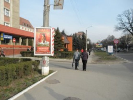 Фото рекламної площини за адресою вул. Коновальця (дитяча лікарня) №1 ст Б