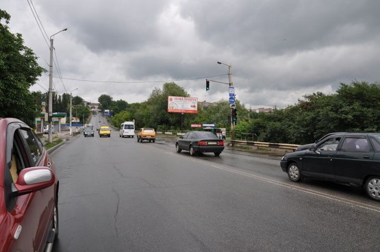 Фото рекламной плоскости по адресу вул. Винниченка-Комунальників