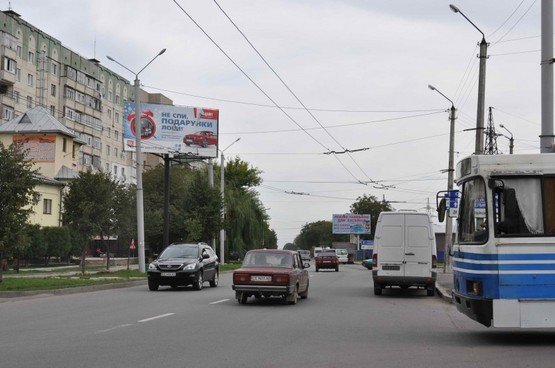 Фото рекламної площини за адресою вул.Руська 279 Т.Ц. Екватор