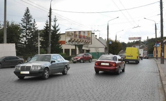 Фото рекламной плоскости по адресу вул..Гагаріна-Коростишівської