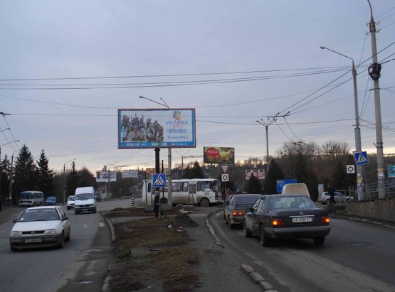 Фото рекламной плоскости по адресу вул.Хотинська-Галицький шлях-Гагаріна (Кільце)