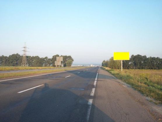 Фото рекламної площини за адресою Е-95 смт. Калинівка (після ж/д моста)