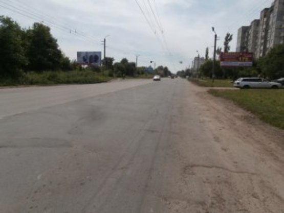 Фото рекламной плоскости по адресу Івасюка, 42 (перед Епіцентром, Арсен)