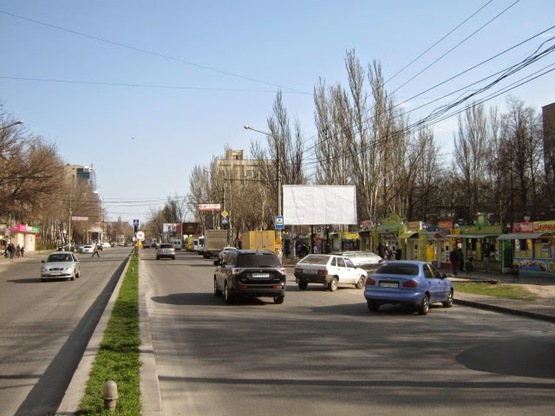 Фото рекламной плоскости по адресу 021_ул Победы /Сталеваров (рядом 6 Горбольница, Медицинский университет, остановки городского транспорта)  НОВЫЙ