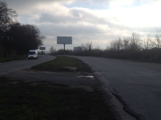 Фото рекламной плоскости по адресу ПЕРЕСТАВИЛИ  и переименовали с 147 - 133_Запорожье_ул.Тиражная