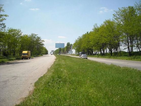 Фото рекламной плоскости по адресу 120_Запорожье_ул.Тиражная 720м от трассы -выезд из города