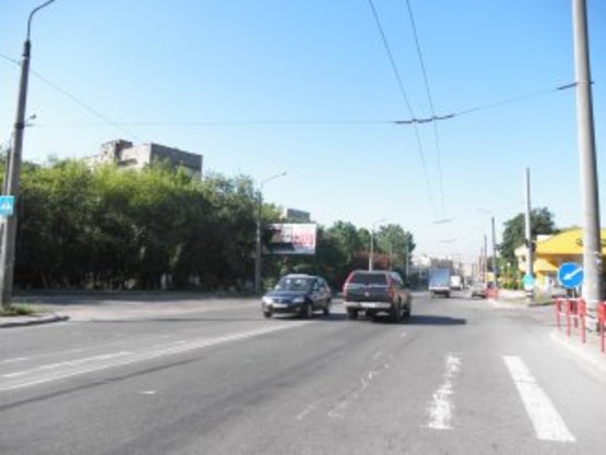 Фото рекламной плоскости по адресу Галицька, 132 (навпроти ОККО)