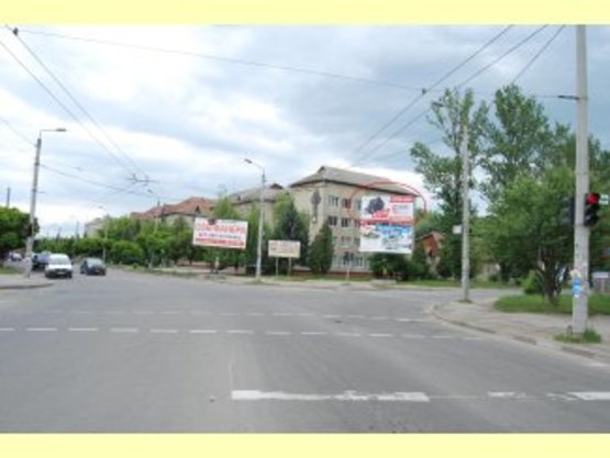 Фото рекламной плоскости по адресу Бандери-вул. Ребета верхній