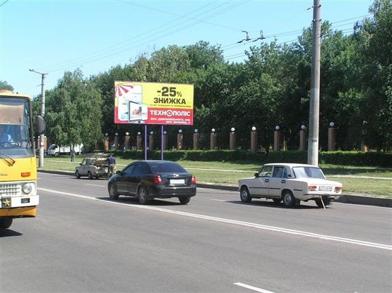 Фото рекламной плоскости по адресу Тельнова (Правды)
