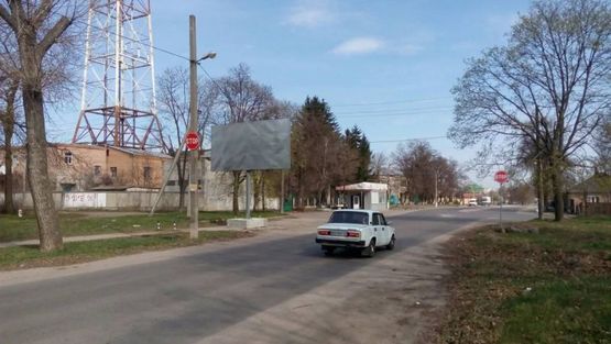 Фото рекламной плоскости по адресу ул. Садовая