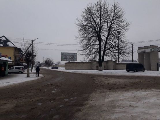 Фото рекламной плоскости по адресу вул. Великі Фільварки