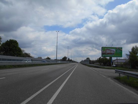 Фото рекламної площини за адресою с. Березівка, траса М-06 Київ-Чоп (Житомир), км 37+570 ліво