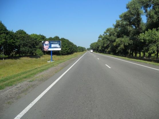 Фото рекламної площини за адресою Черкаська траса, Н-08 км 16+900 право, в'їзд в с. Рогозів з Переяслав-Хмельницького