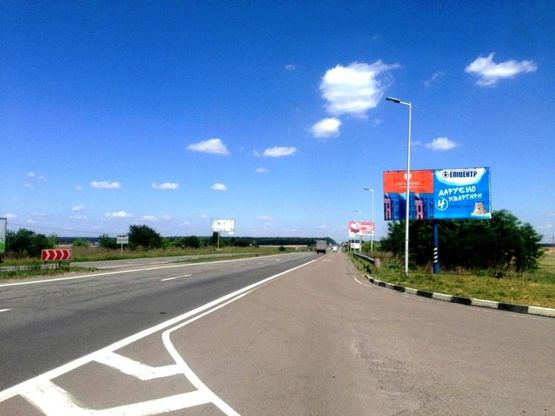Фото рекламной плоскости по адресу Чернігівська траса, М-01, км 40+985 право, с. Скибин, вул. Київська, АЗС "SHELL", за поворотом на Велику Димерку (7км від Броварів) через 200м після АЗС "АМІК"