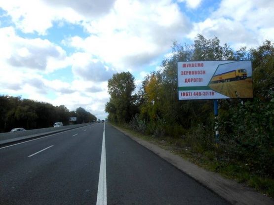 Фото рекламной плоскости по адресу смт. Калинівка, траса М-05 Київ-Одеса, км 34+395 право