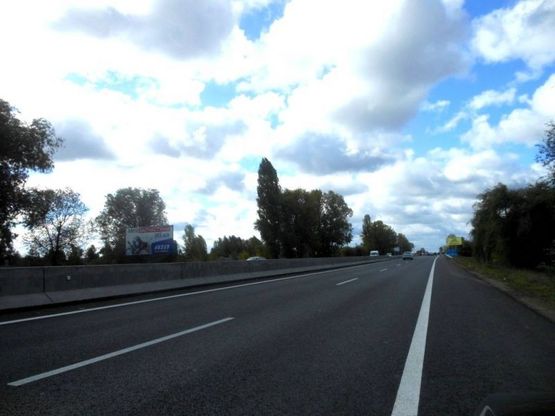 Фото рекламной плоскости по адресу смт. Калинівка, траса М-05 Київ-Одеса, км 34+655 ліво