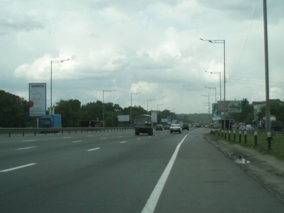 Фото рекламной плоскости по адресу Столичное шоссе("Корчеватое-2"-левее)