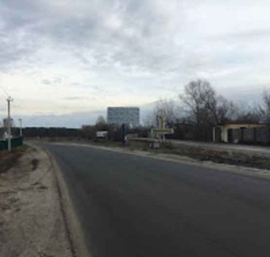 Фото рекламной плоскости по адресу траса Київ-Десна, навпроти готельного комплексу (стелла Деснянский)