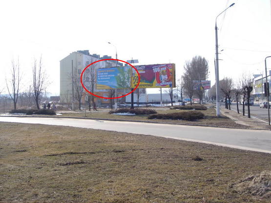 Фото рекламной плоскости по адресу вул.Калинівська-Хотинська (заїзд на Калинівський ринок зі ст. Києва)