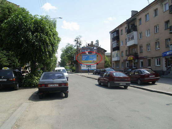 Фото рекламной плоскости по адресу Бельведерська ( нижній)