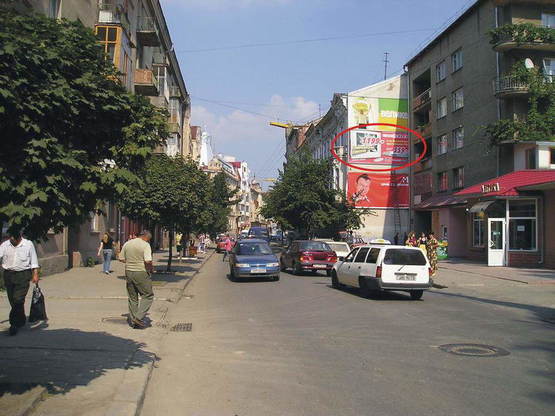 Фото рекламной плоскости по адресу вул. Мазепи-Короля Данила середній