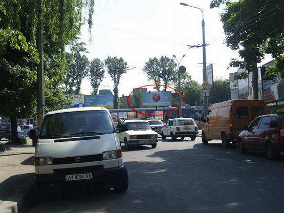 Фото рекламной плоскости по адресу Привокзальна зправа  від вокзалу( правий)