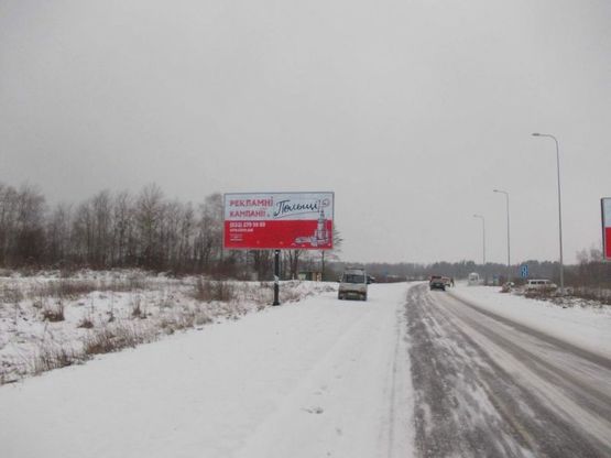 Фото рекламної площини за адресою Грушів кордон (ліворуч) в' їзд з Польщі