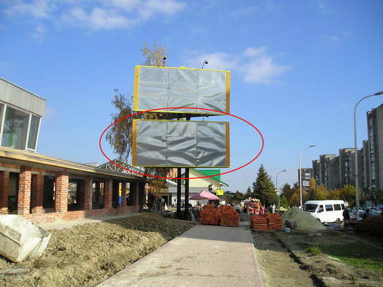 Фото рекламної площини за адресою Стебницька №2(ринок, ІнтексМаркет) Б нижній