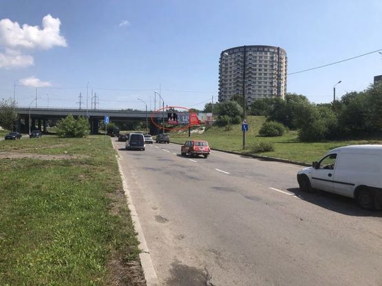 Фото рекламной плоскости по адресу Хуторівка,  Сихівський міст (ринок Шувар) лівий