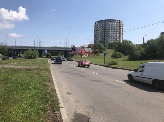 Фото рекламной плоскости по адресу Хуторівка,  Сихівський міст (ринок Шувар) правий