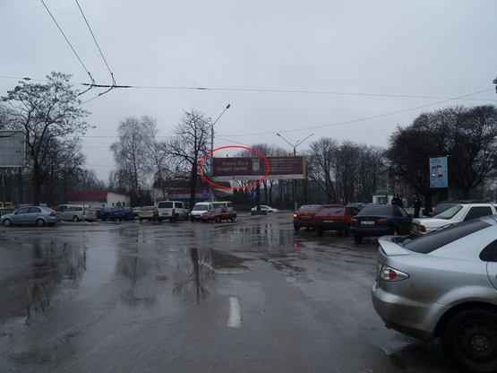 Фото рекламной плоскости по адресу вул Любінська (Аеропорт) ліворуч від гол. входу лівий