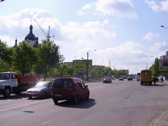 Фото рекламной плоскости по адресу вул.Пасічна, 81 ст. Б  (Розважальний клуб Драйв")"
