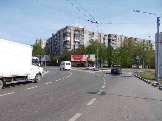 Фото рекламной плоскости по адресу вул.Наукова - вул. Кульпарківська лівий