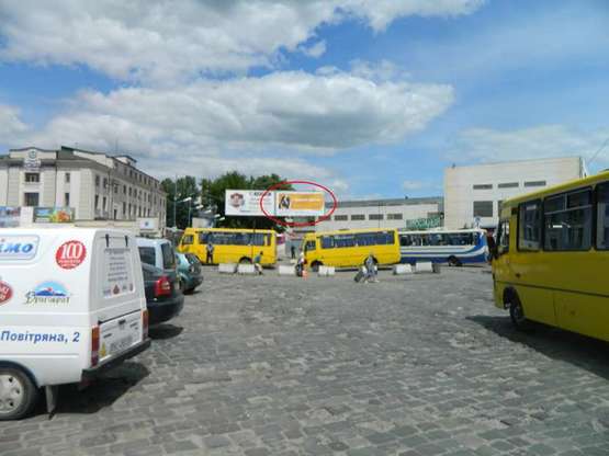 Фото рекламной плоскости по адресу Двірцева   (Автобусна станція)  пл. №2