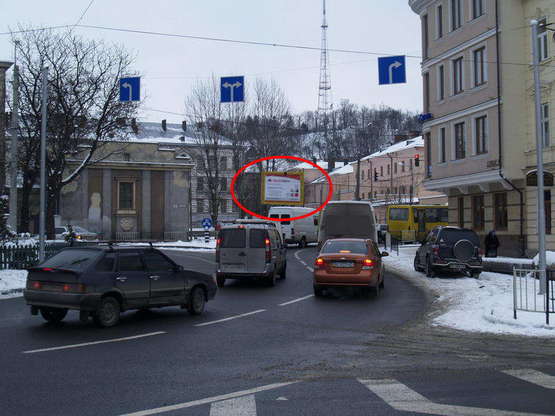 Фото рекламной плоскости по адресу вул.Чорновола, 6 (школа)