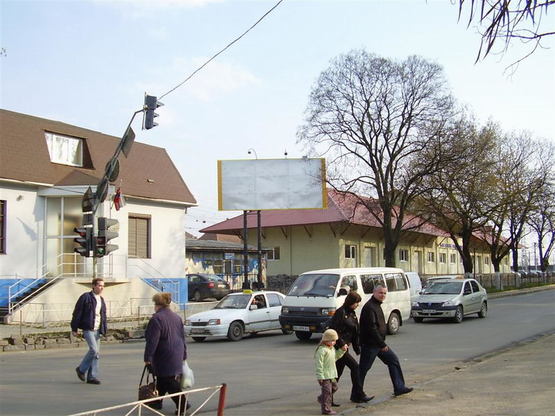 Фото рекламной плоскости по адресу вул. Вул. Станційна (біля багаж.відділ.) місце №1