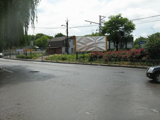 Фото рекламной плоскости по адресу вул. Вул Гагаріна ( переїзд) м.3 ст. А