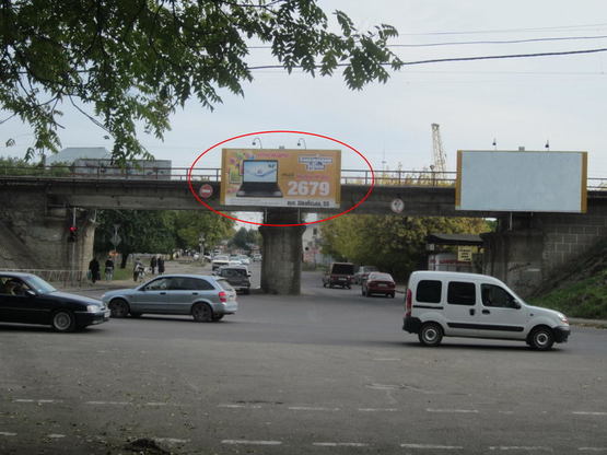 Фото рекламной плоскости по адресу Вул. Анкудінова-Тельмана на опорах шляхопроводу місце №2