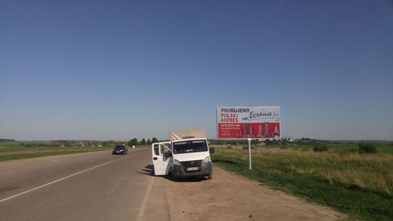 Фото рекламної площини за адресою Угринів к1, кордон (ліворуч)  в' їзд з Польщі