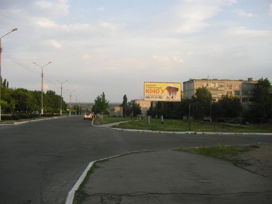 Фото рекламной плоскости по адресу ул.Харьковская,13 ( р-н автостанции,м-н Фокус)