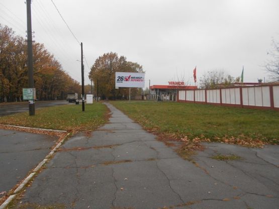 Фото рекламной плоскости по адресу вул.Залізняка, 6а  (центр Vianor), виїзд на с.Городецьке, сторона А