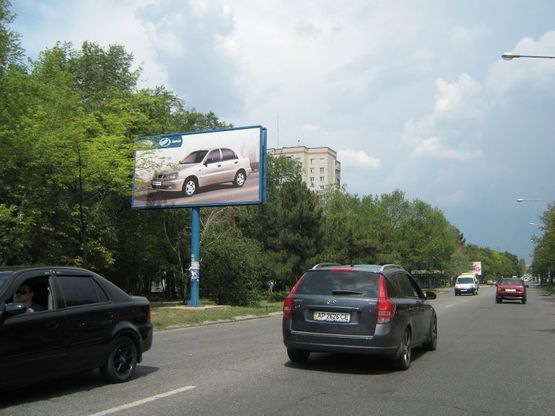 Фото рекламной плоскости по адресу Чаривная 153-Бочарова