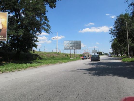 Фото рекламной плоскости по адресу Тюленина, 17