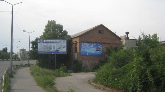 Фото рекламної площини за адресою ул. Чекистов - ул. Красная фасад