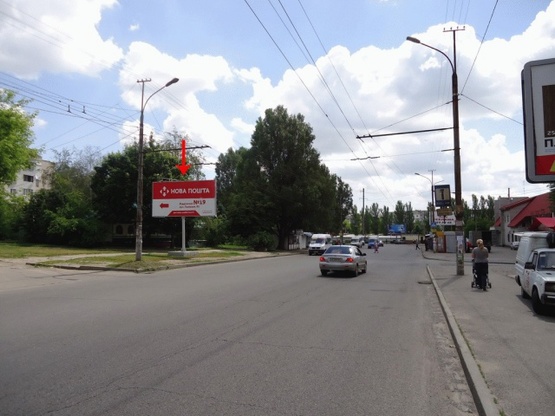 Фото рекламной плоскости по адресу Паникахи ул. 91, из центра