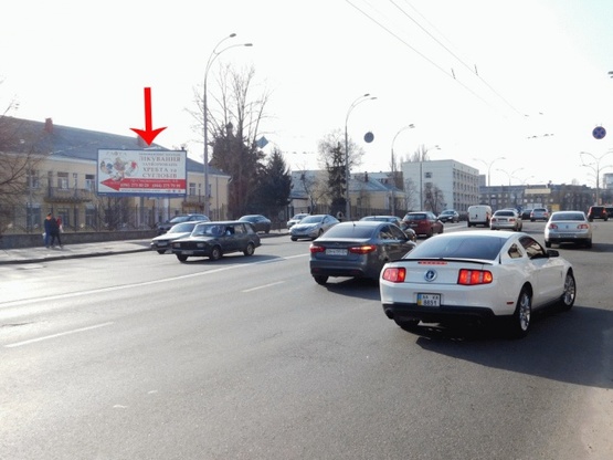 Фото рекламної площини за адресою Краснозвездный пр-т 2, 200 м до Севастопольской пл., из центра