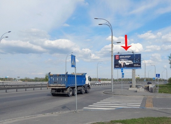 Фото рекламной плоскости по адресу Электриков ул.7, возле подземного перехода, 2-й от Московского моста