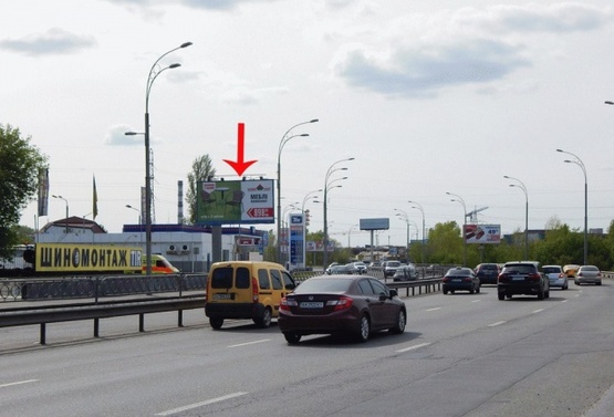 Фото рекламної площини за адресою Электриков ул.7, возле подземного перехода, 2-й от Московского моста